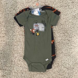 NWT 3 pack Gerber size 12 months onesies